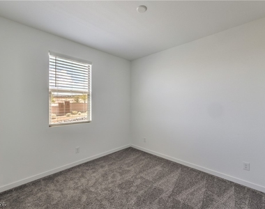 11390 Crimson Ledge Avenue - Photo Thumbnail 20