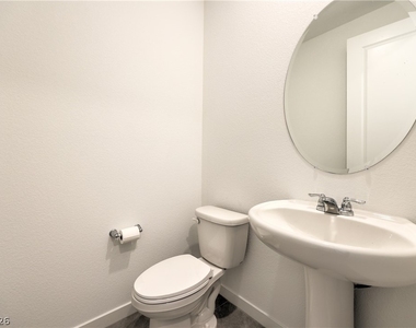 11390 Crimson Ledge Avenue - Photo Thumbnail 10