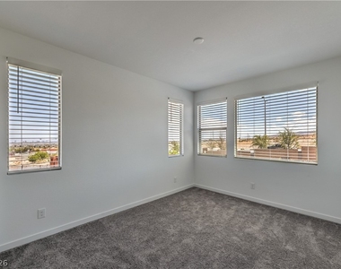 11390 Crimson Ledge Avenue - Photo Thumbnail 21