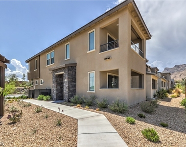 11390 Crimson Ledge Avenue - Photo Thumbnail 2
