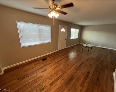 2301 E Brooks Avenue - Photo Thumbnail 3