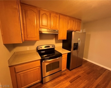 2301 E Brooks Avenue - Photo Thumbnail 5
