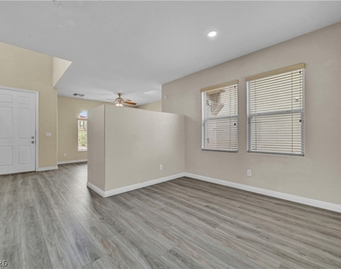12052 Hathaway Pines Lane - Photo Thumbnail 14