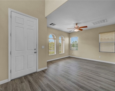 12052 Hathaway Pines Lane - Photo Thumbnail 4