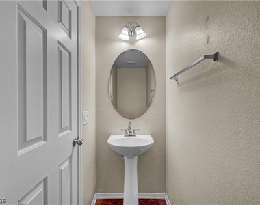 12052 Hathaway Pines Lane - Photo Thumbnail 21