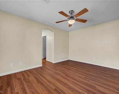 12052 Hathaway Pines Lane - Photo Thumbnail 36
