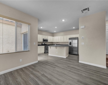 12052 Hathaway Pines Lane - Photo Thumbnail 12