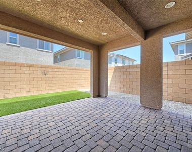 164 Pace Avenue - Photo Thumbnail 18