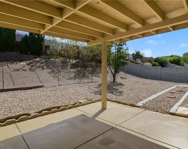 422 Chateau Drive - Photo Thumbnail 14