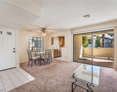 4736 Nara Vista Way - Photo Thumbnail 4