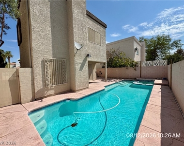 8621 Lyla Rae Circle - Photo Thumbnail 3