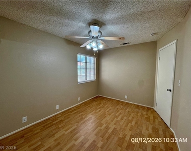8621 Lyla Rae Circle - Photo Thumbnail 22