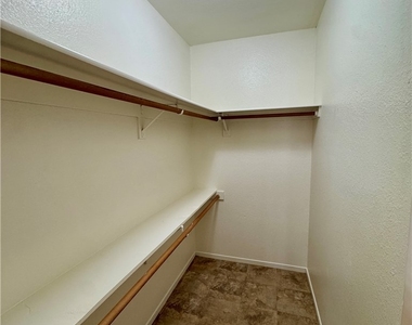 8621 Lyla Rae Circle - Photo Thumbnail 16