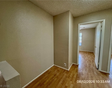 8621 Lyla Rae Circle - Photo Thumbnail 23