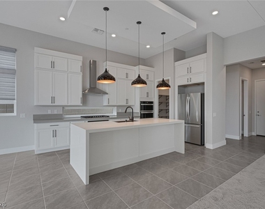 5008 Terramont Drive - Photo Thumbnail 13