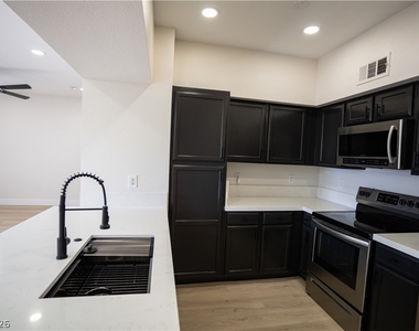 6650 W Warm Springs Road - Photo Thumbnail 5