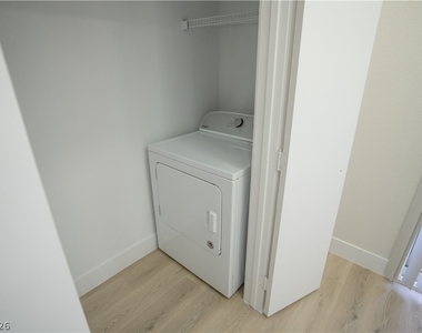 6650 W Warm Springs Road - Photo Thumbnail 27