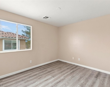 1915 Sundown Canyon Drive - Photo Thumbnail 18