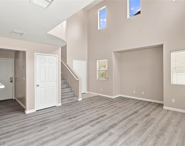1915 Sundown Canyon Drive - Photo Thumbnail 3