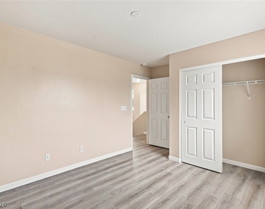 1915 Sundown Canyon Drive - Photo Thumbnail 19