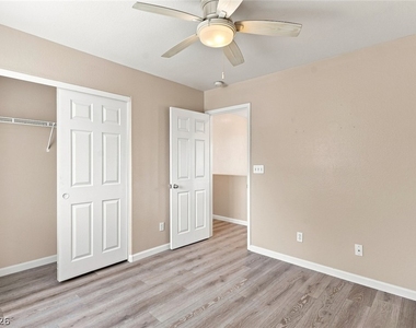 1915 Sundown Canyon Drive - Photo Thumbnail 21