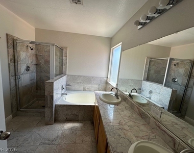 1604 Desert Canyon Court - Photo Thumbnail 15
