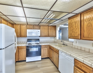 1751 E Reno Avenue - Photo Thumbnail 7