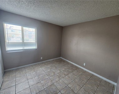 1705 Breckenwood Court - Photo Thumbnail 13