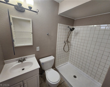 1705 Breckenwood Court - Photo Thumbnail 12