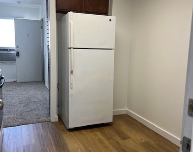 616 B Avenue - Photo Thumbnail 3