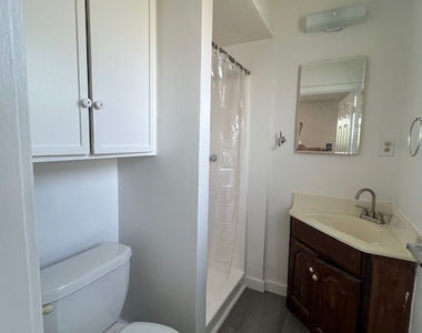 616 B Avenue - Photo Thumbnail 8