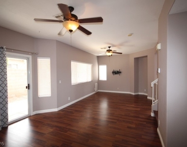 947 Whispering Grove Avenue - Photo Thumbnail 9