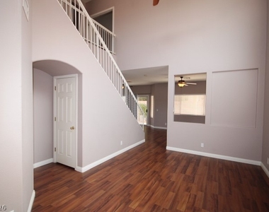 947 Whispering Grove Avenue - Photo Thumbnail 5