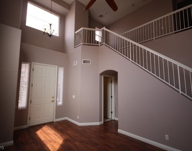 947 Whispering Grove Avenue - Photo Thumbnail 8