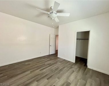 9493 Alma Ridge Avenue - Photo Thumbnail 14
