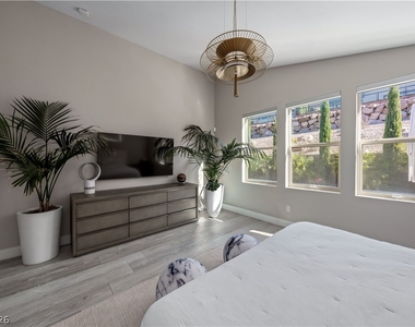 9719 Starlight Ridge Avenue - Photo Thumbnail 11