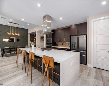 9719 Starlight Ridge Avenue - Photo Thumbnail 4