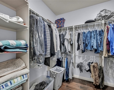3787 Budenny Drive - Photo Thumbnail 31