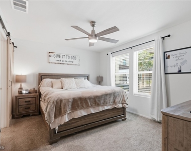 6155 Garden Oasis Street - Photo Thumbnail 15