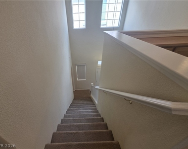 8660 Diamond Sand Avenue - Photo Thumbnail 6