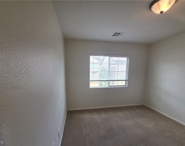 8660 Diamond Sand Avenue - Photo Thumbnail 25