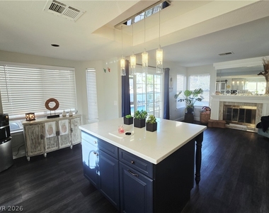 2449 Sage Pointe Circle - Photo Thumbnail 9