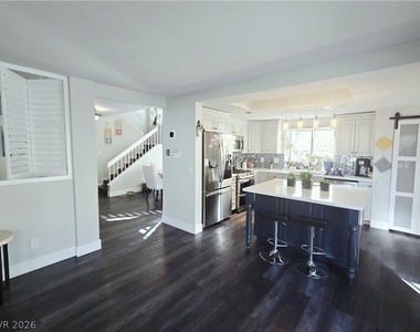 2449 Sage Pointe Circle - Photo Thumbnail 14