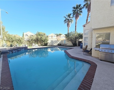 2449 Sage Pointe Circle - Photo Thumbnail 1
