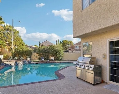2449 Sage Pointe Circle - Photo Thumbnail 29