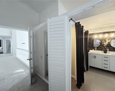 2449 Sage Pointe Circle - Photo Thumbnail 19