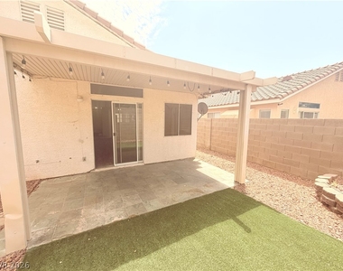 5905 Silver Heights Street - Photo Thumbnail 14