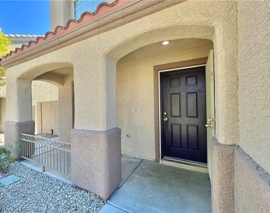 9924 Clover Field Court - Photo Thumbnail 1