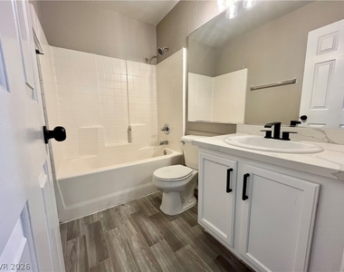 9924 Clover Field Court - Photo Thumbnail 20