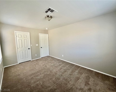 9924 Clover Field Court - Photo Thumbnail 29